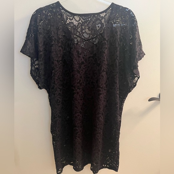Black Lace coverup - Picture 5 of 5